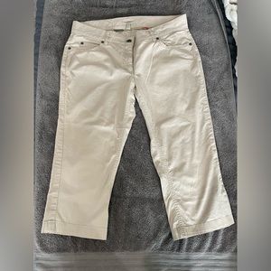 Burberry Capri pants